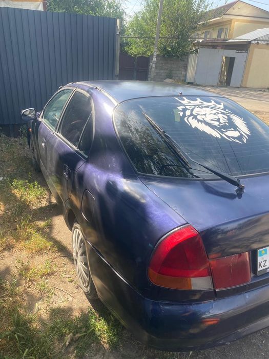 Продается Митсубиси Каризма 95 го года