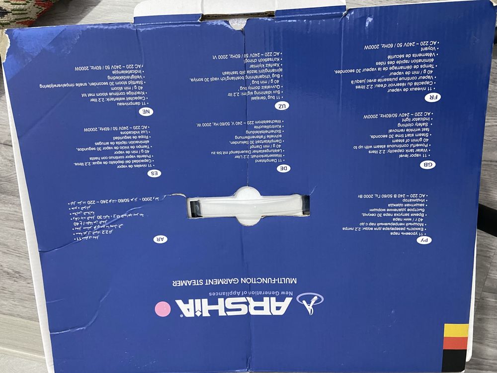 Почти новый Паравой утюг ARSHIA