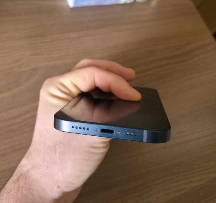 iPhone 13 – Albastru (Blue / Mid Blue)