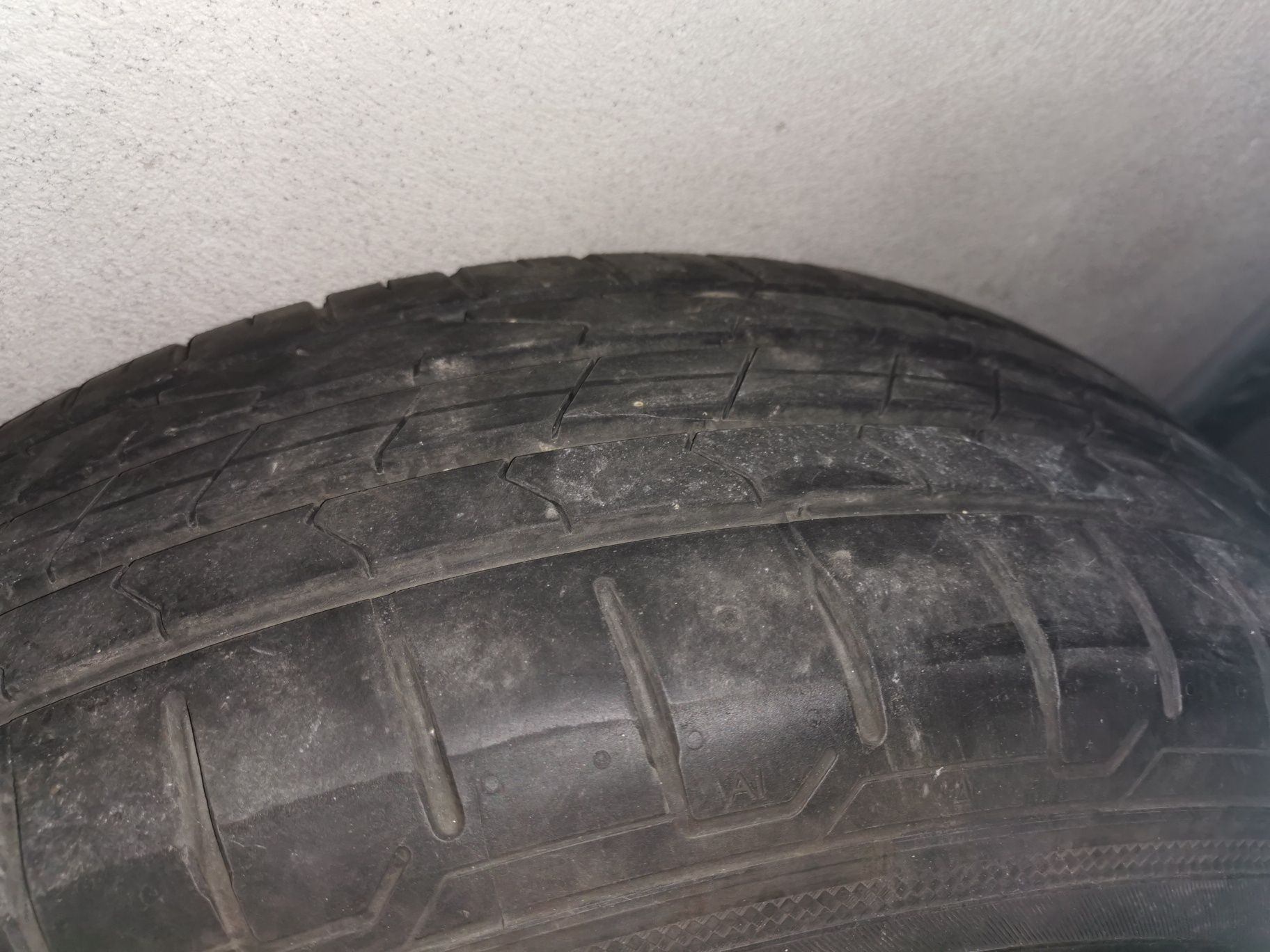 Гуми Hankook 215/65/17