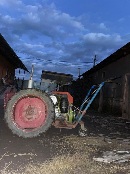 Vând motocultor pe motorina