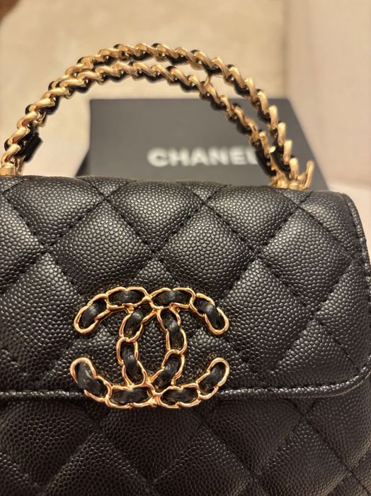 Chanel чантичка с верижка