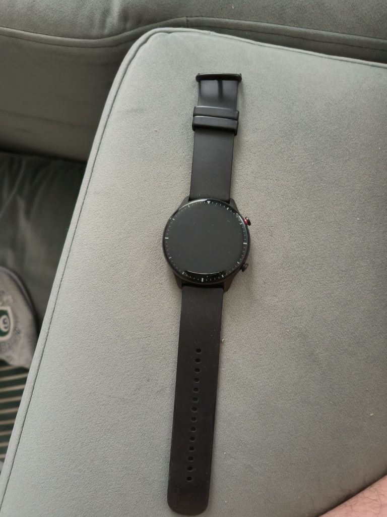 Vând smartwatch Xiaomi Amazfit GTR 2