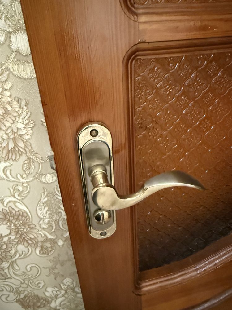 Двери 6 штук высотой 2м