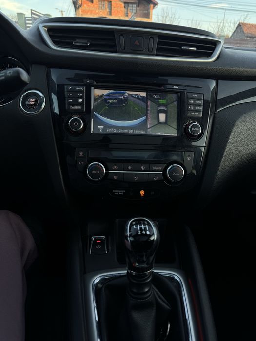 Vand Nissan Qashqai 1.2 benzina din 2015