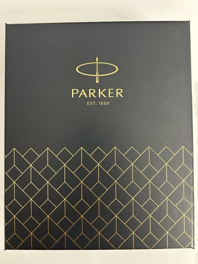 Продам перьевую ручку Parker