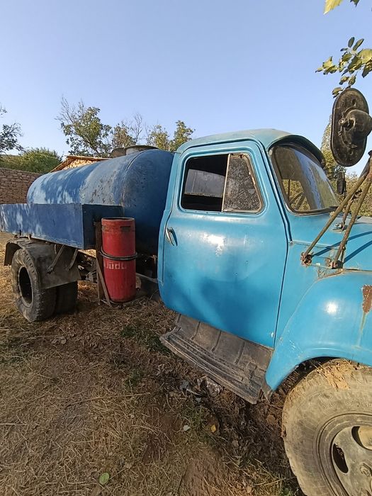 Zil Gaz 53 vadovoz moshina bez dakiment