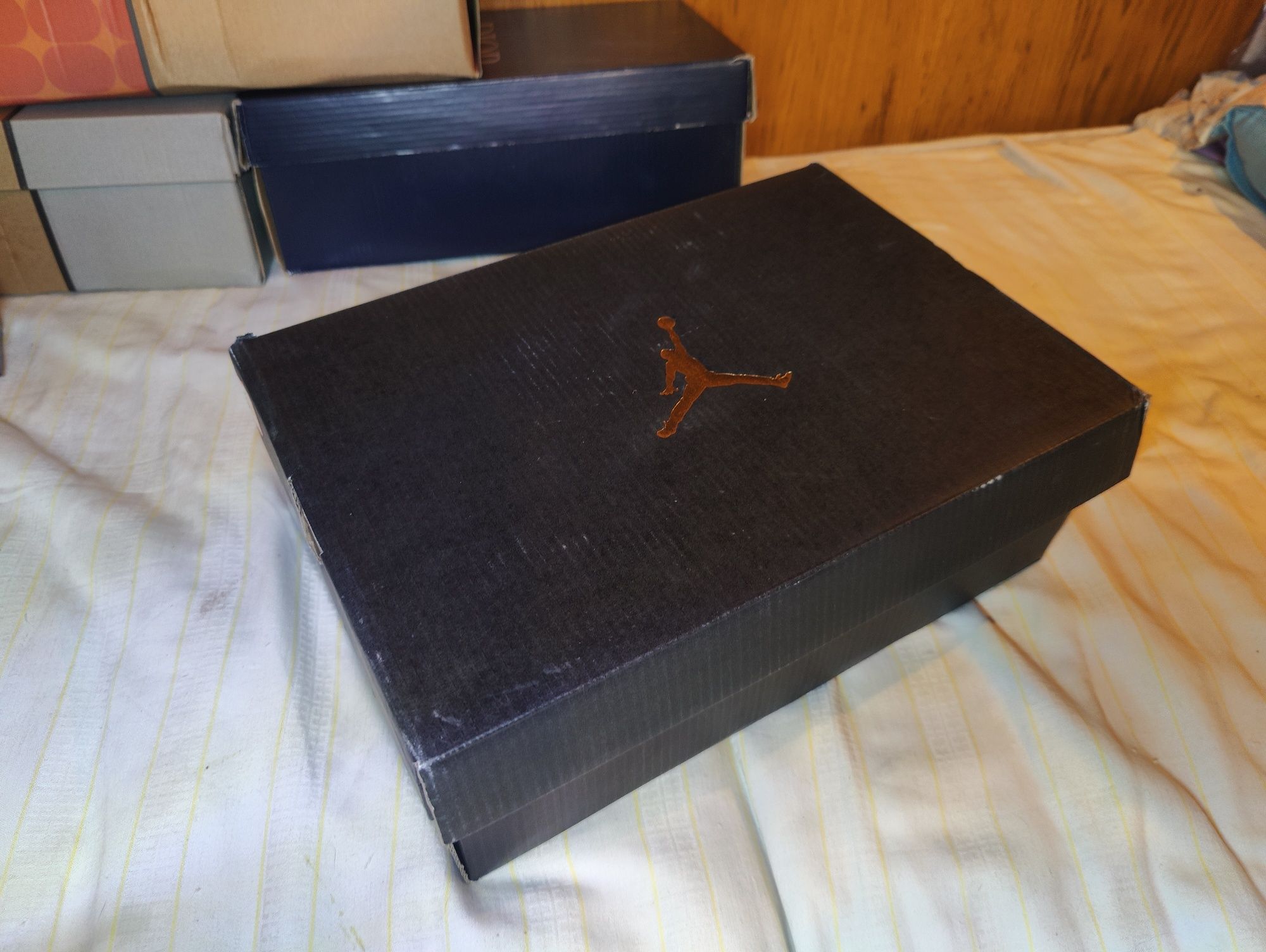 Air Jordan 1 Low Shattered Backboard  44