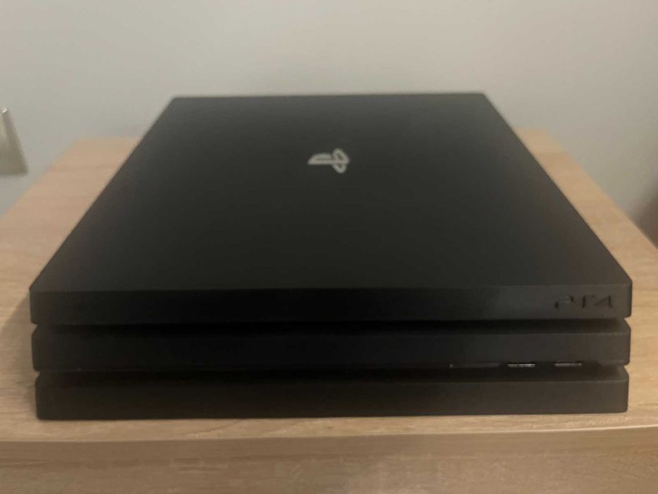 Play Station 4 Pro