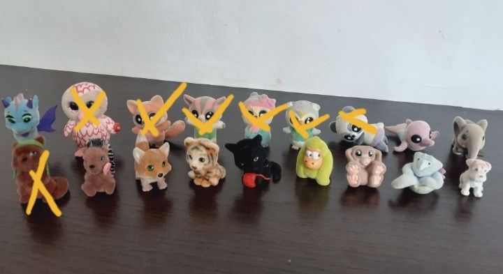 Diverse figurine Kinder și mini animale pufoase