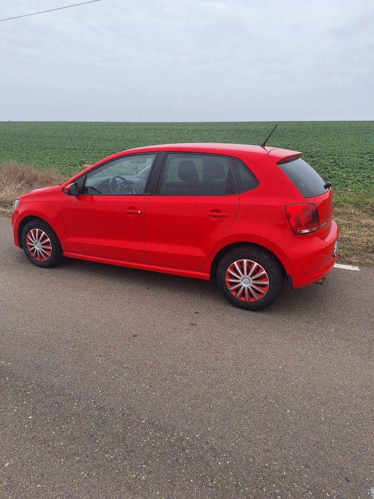 Vând Volkswagen Polo sau schimb cu duba + - diferența