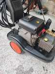Aparat de spălat cu presiune trifazic Interpump 156 In