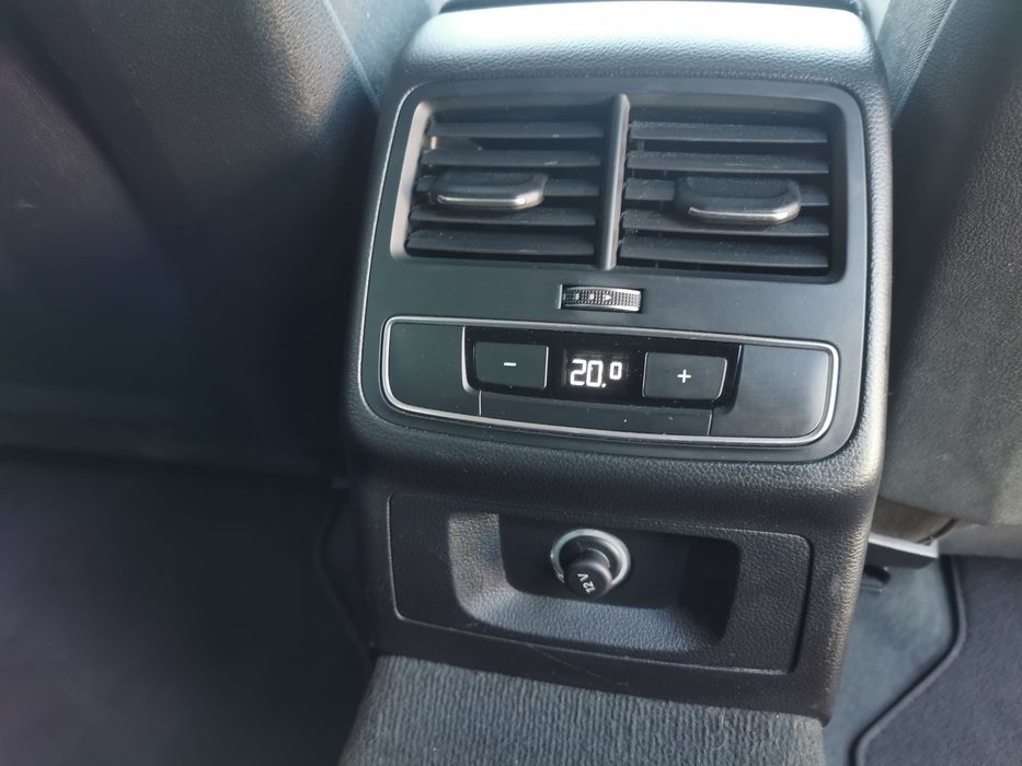 Vând AudiI A4 S-line