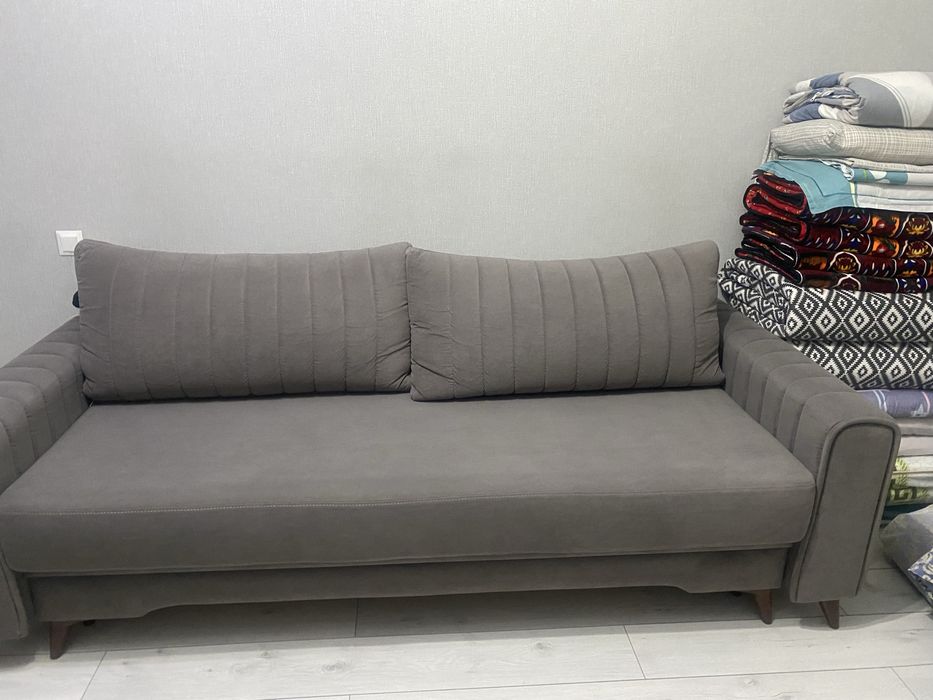 Продам диван в отличном состянии