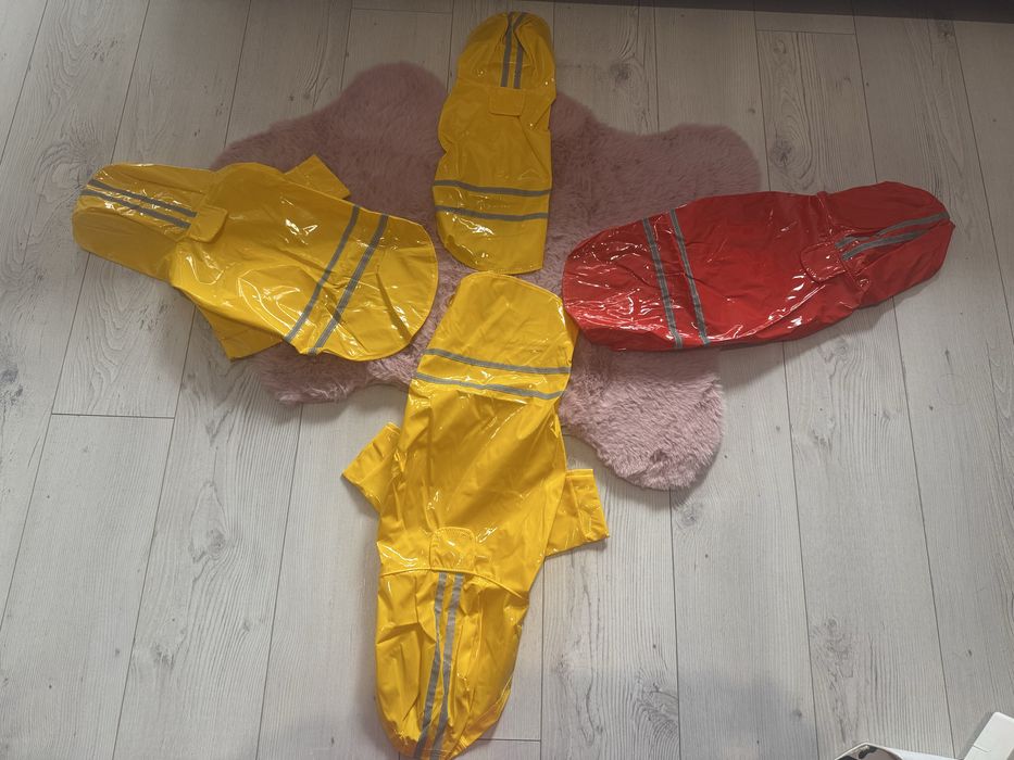 Продавам нови кучешки дрехи,кучешко елече, кучешки дъждобран