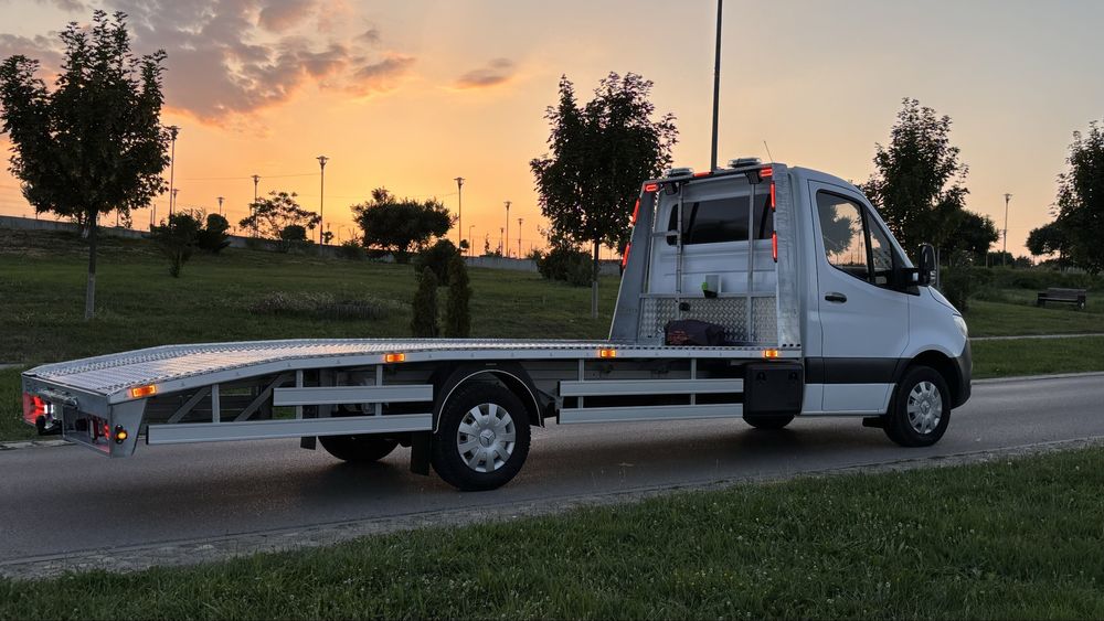 Mercedes sprinter 907 autoplatforma BA14 transport vehicule