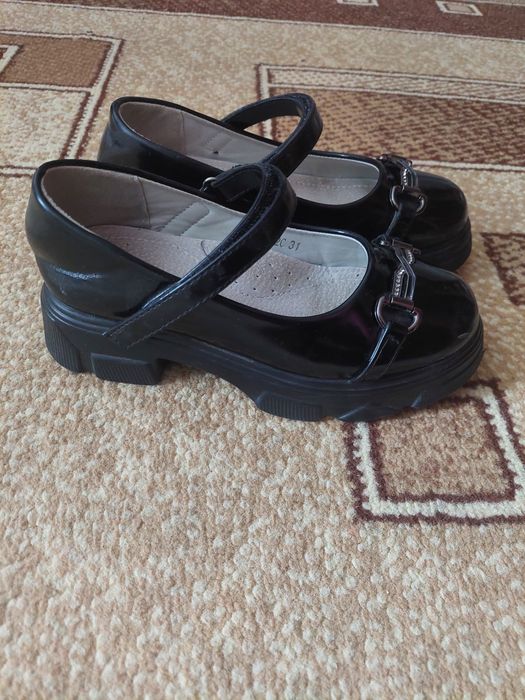 Туфли школьные для девочки