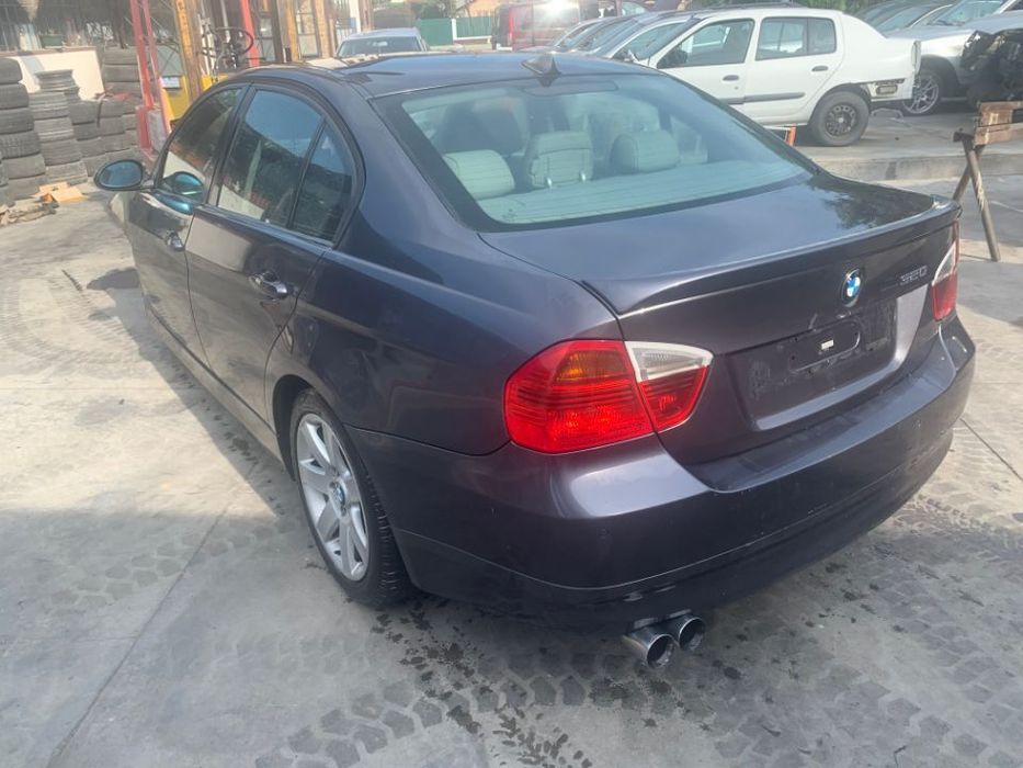 Dezmembram BMW e90 320d/318d