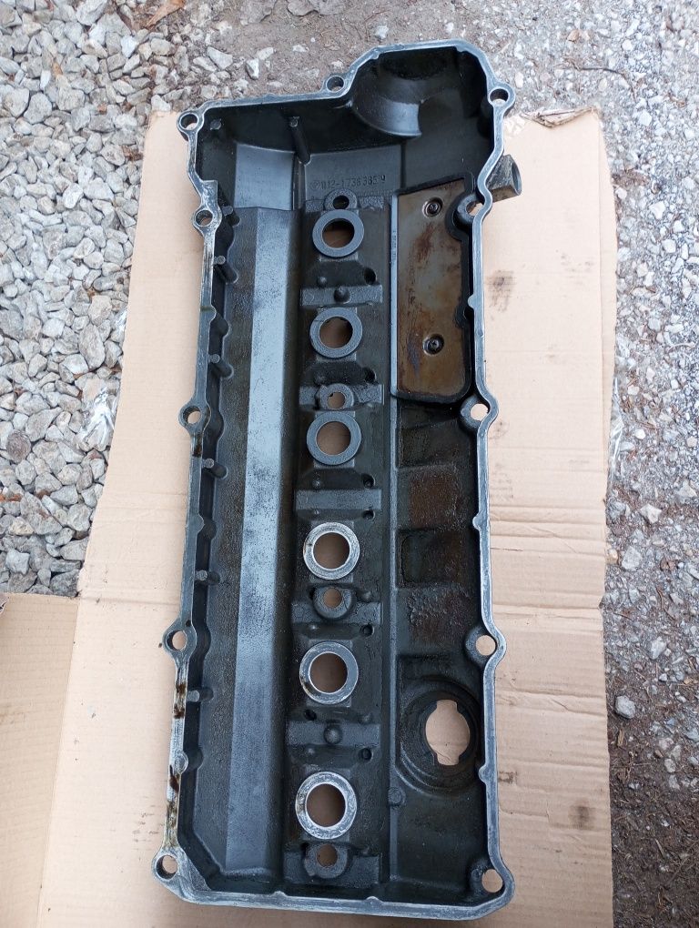 BMW E36 корпус, капак клапани, плафони.