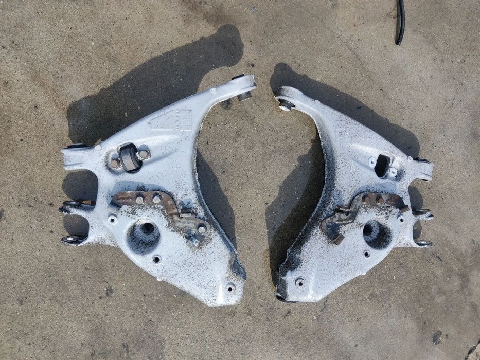 Brat trapez suspensie spate stanga dreapta Seat Exeo Audi A4 B6 B7  Cod: 8E0505312 11 / 03437281