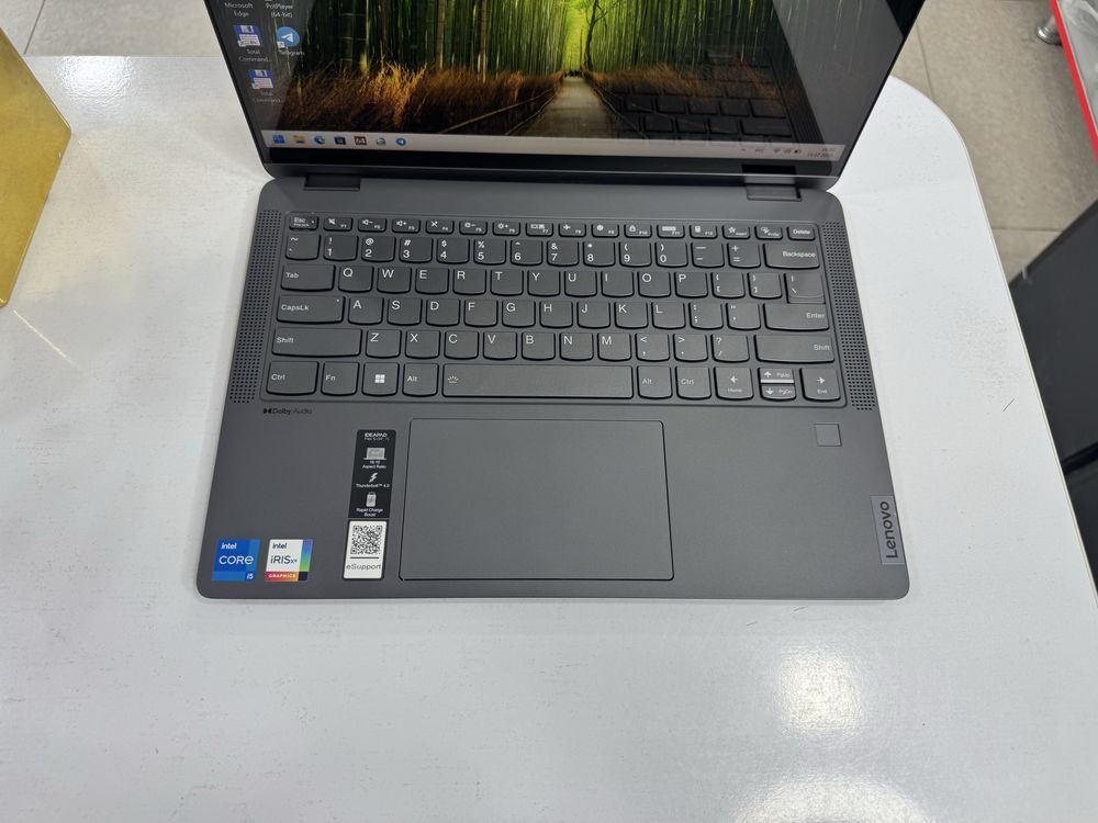 lenovo flex x360 i5-1235U 8/512 sensorlik ideal 27 kun ishlatilgan