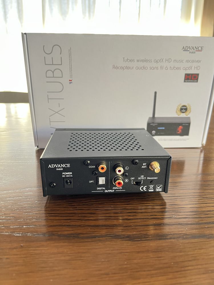Лампов Bluetooth приемник Advance Paris