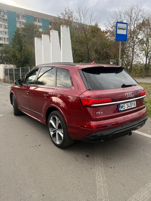 Audi Q7 7 locuri 2020