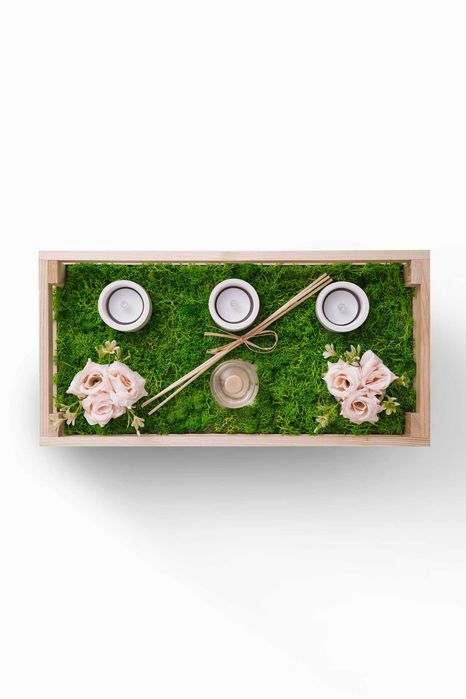 Различния букет в дървена касетки