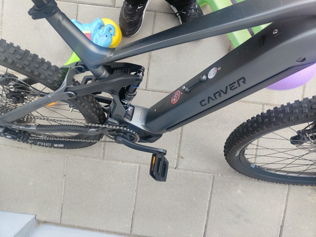 Bicicleta electrica Bosch full suspension
