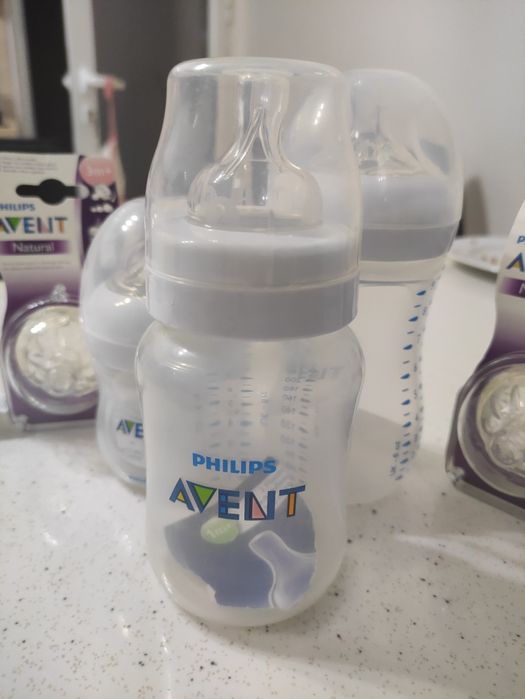 Ново  Avent Anti-Colic Бутилка с биберон