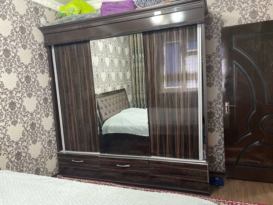 Uy uchum mebil sotiladi