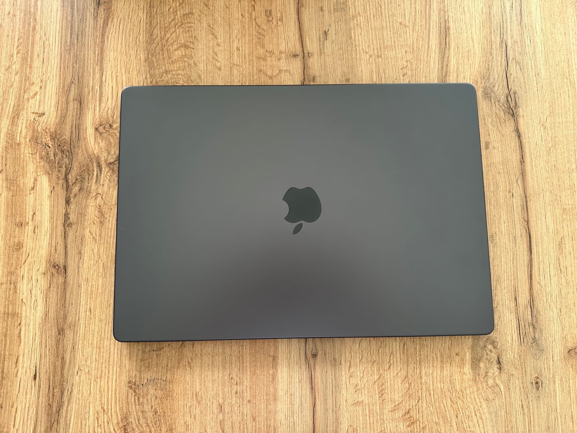 MacBook Pro 16" M4 MAX 14-CPU, 32-GPU, 36GB RAM, 1TB SSD, ГАРАНЦИЯ