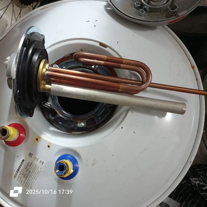 Бойлер с новым теном продам