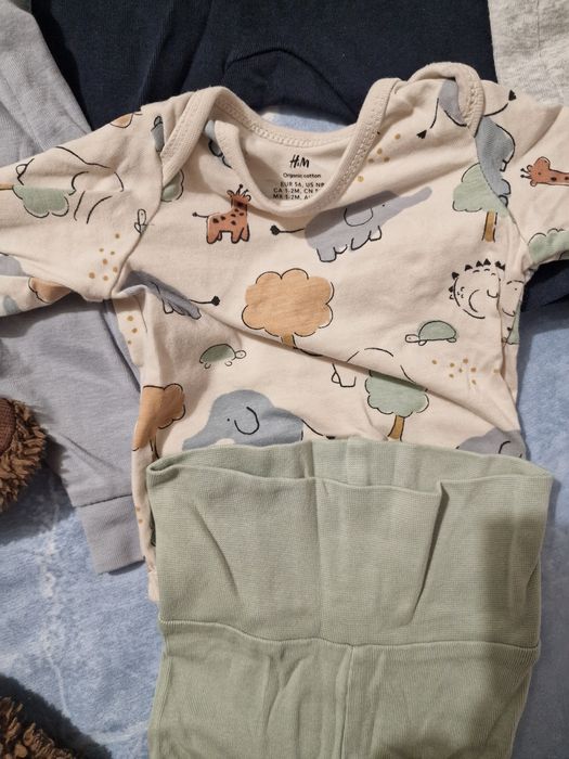 Haine bebe h&m marimea 56