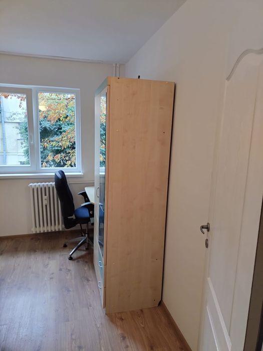 Închiriez apartament 3 camere G . Enescu