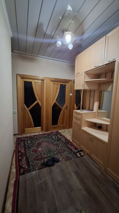 Тезда 6-Микраёнда  3хона 3этаж квартира  со