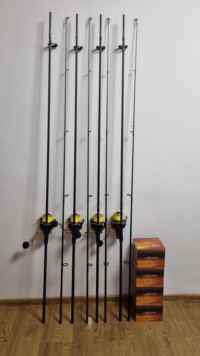 SET 4 Lansete Crap FL VIPER 3.90m 3.5 LBS +4 Mulinete AQUAISITE 10000