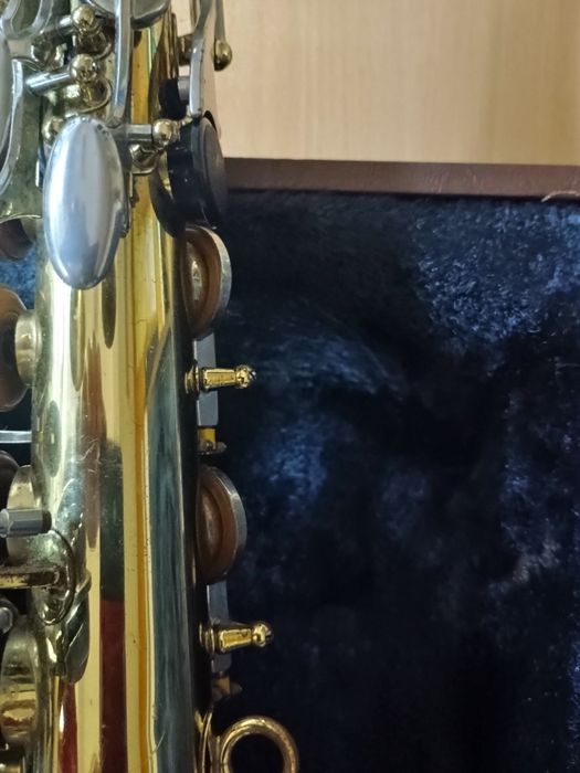 Саксофон Amati 22