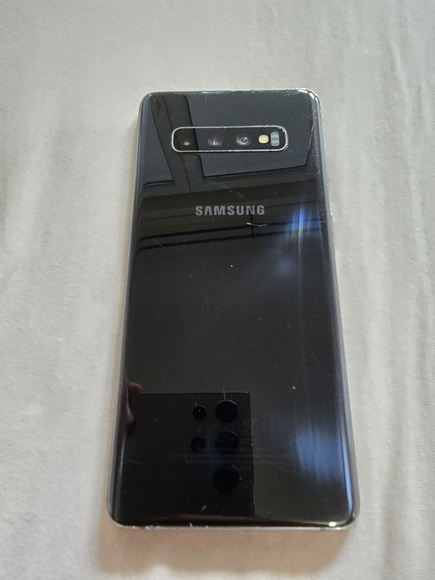 Samsung galaxy S10+ plus