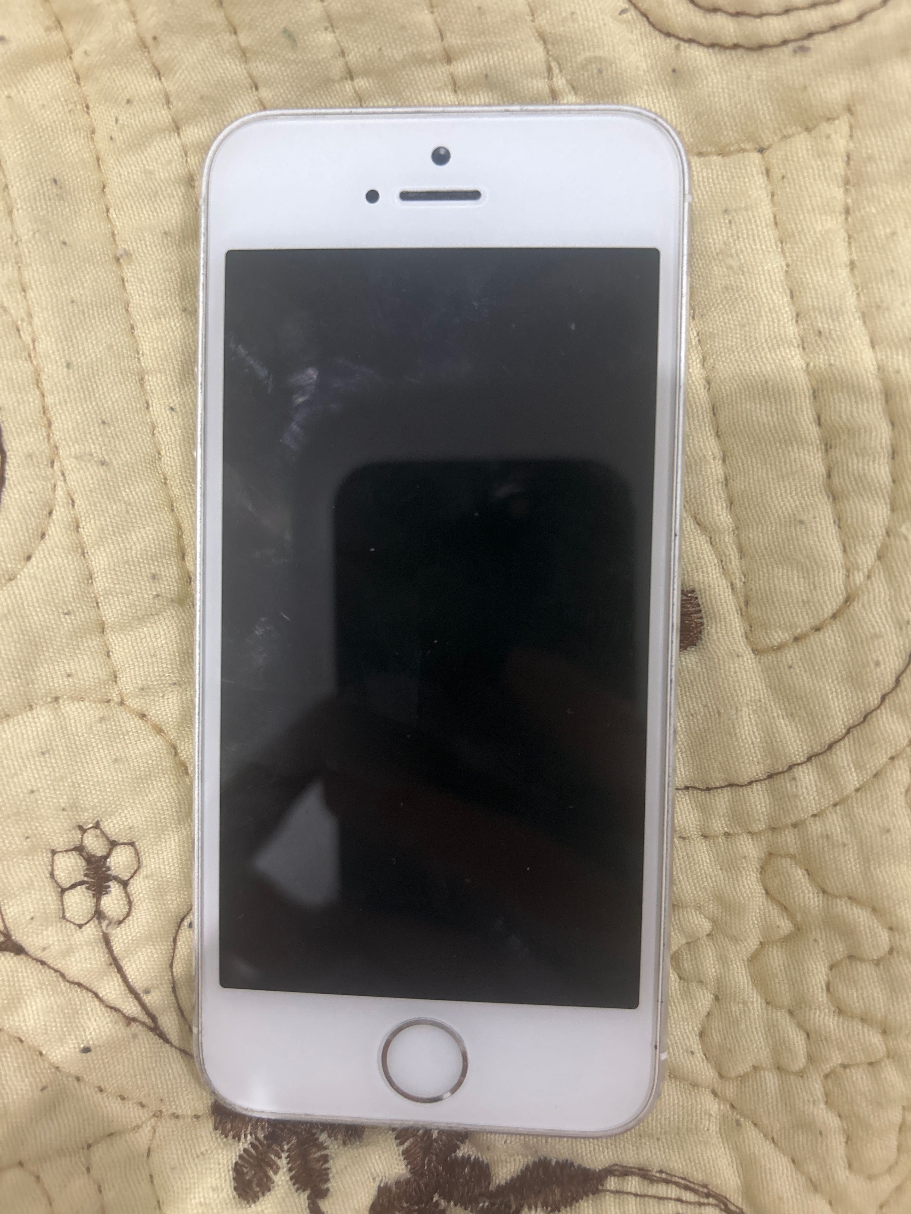 Продам iPhone 5s