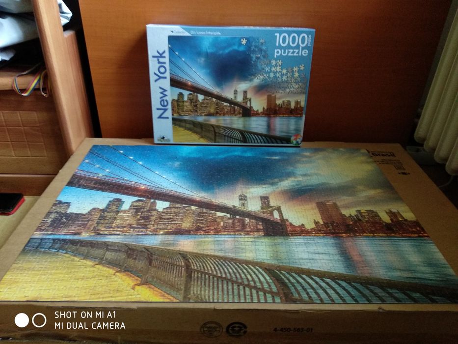 Vând puzzle 1000 piese -New York