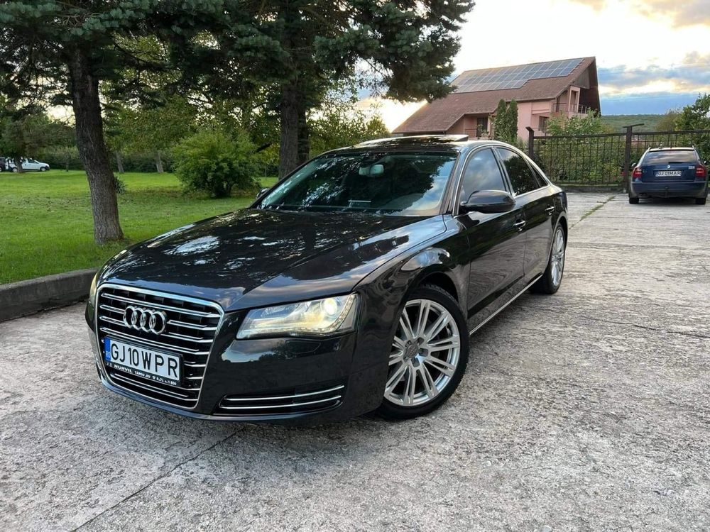 Vand Audi A8 2012