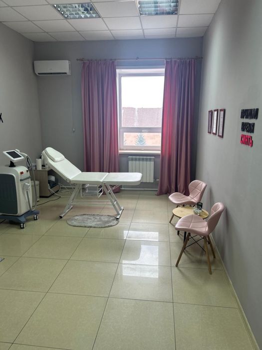 Сдам место в кабинете в аренду