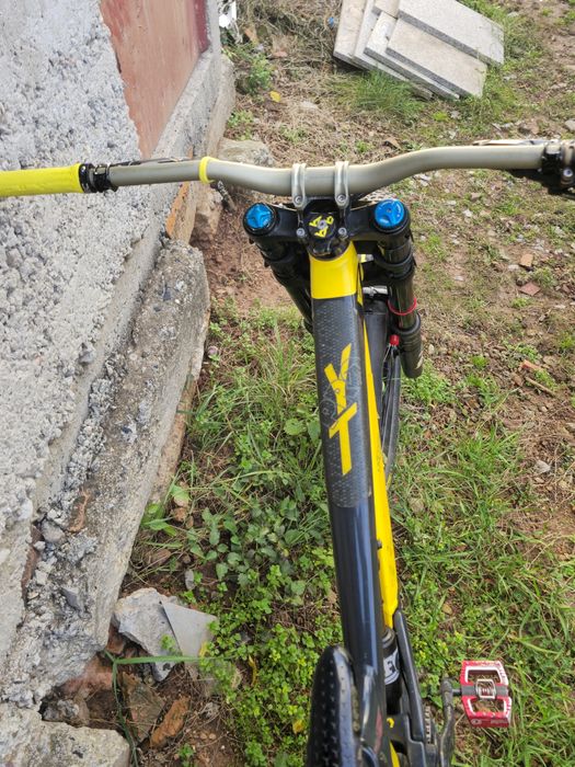 Продавам YT Tues AL 2019