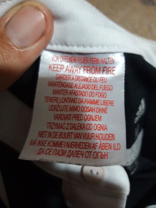 Vânzări haine sportive