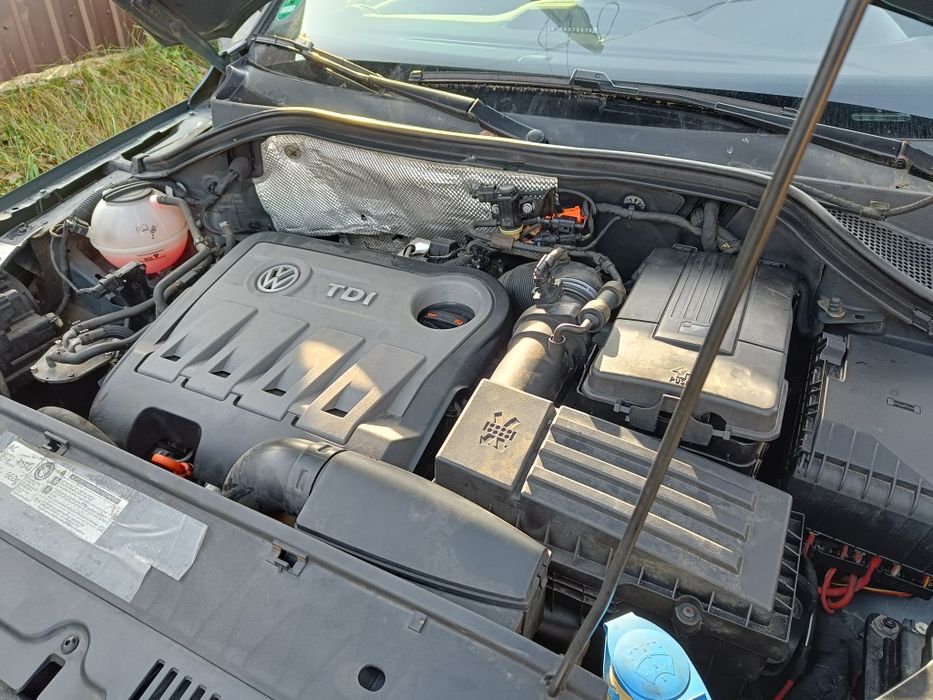 Vând Volkswagen Tiguan 2.0 TDI 2012