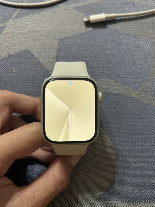 Продам  Apple watch 8 45mm