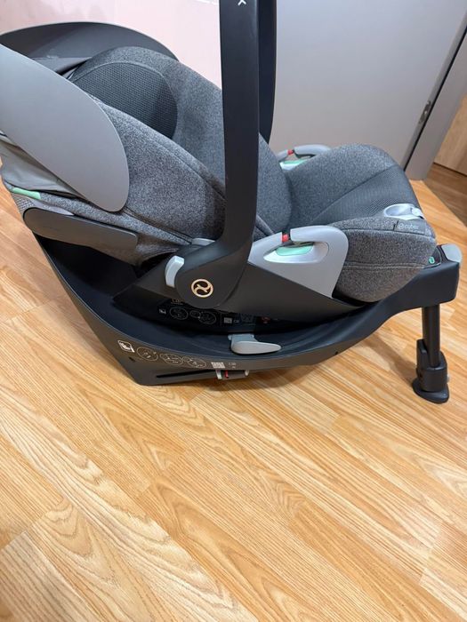 Столчета за кола Cybex Cloud T i-size Бази за стол за колa Cybex baseT