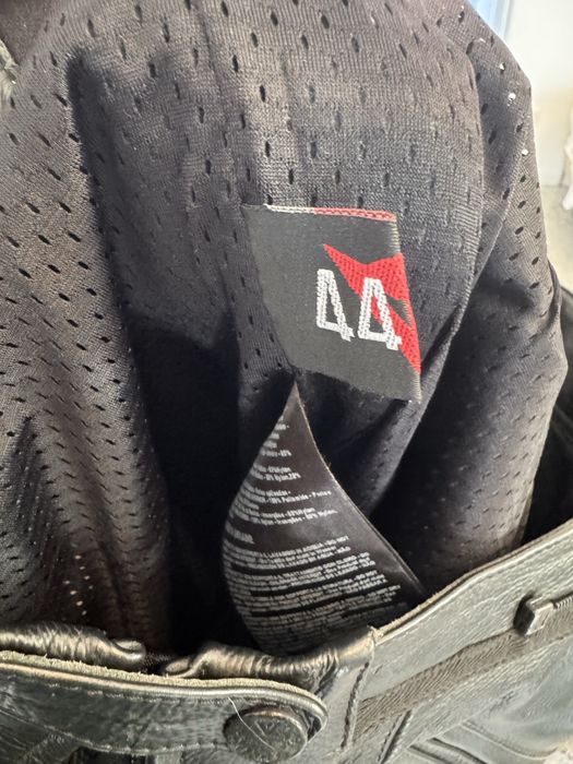 Pantaloni moto piele Dainese , marimea 44