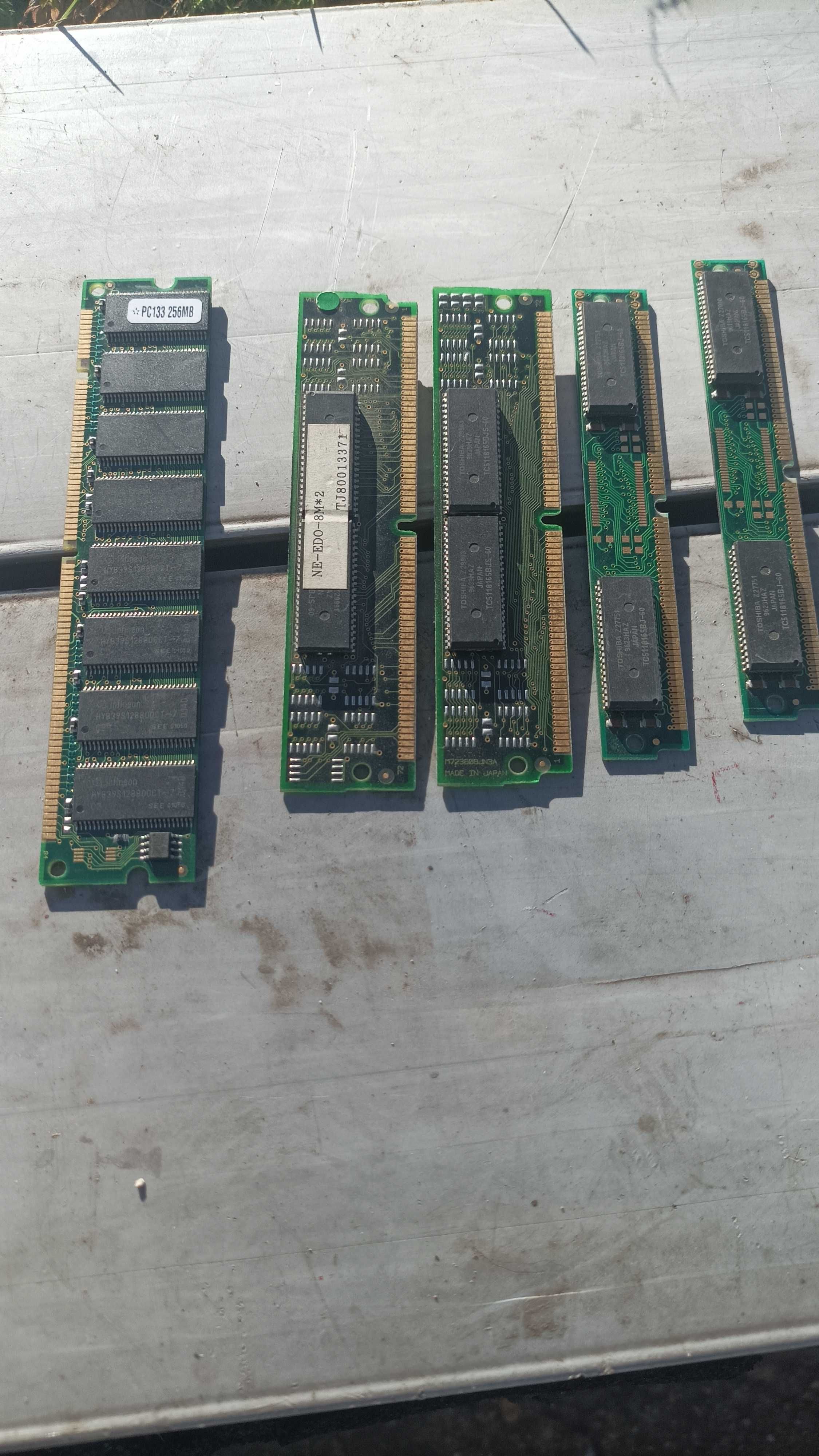 лот хард дискове и RAM за настолни компютри